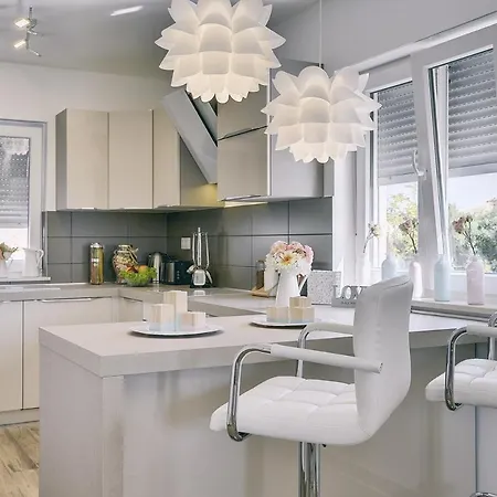 House Jadreski 풀라