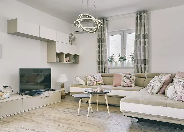 Semesterbostad House Jadreski