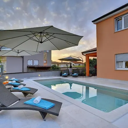 Holiday home Casa Jadreski