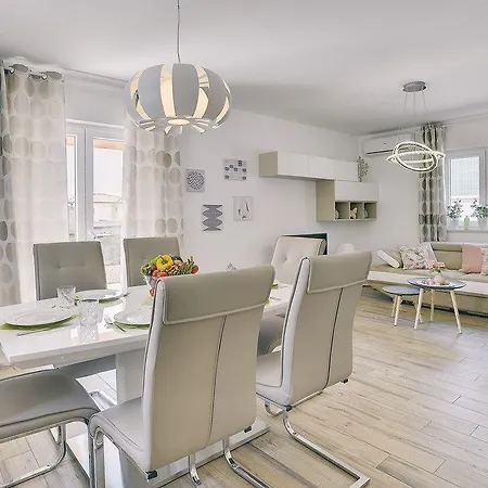 度假居 House Jadreski *